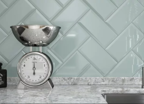 metro-bevelled-display